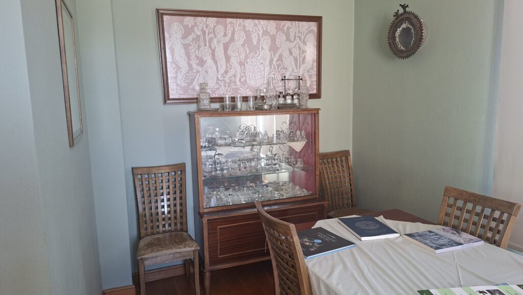 Glassware and household objects in the Culinary Museum at Arcadiani