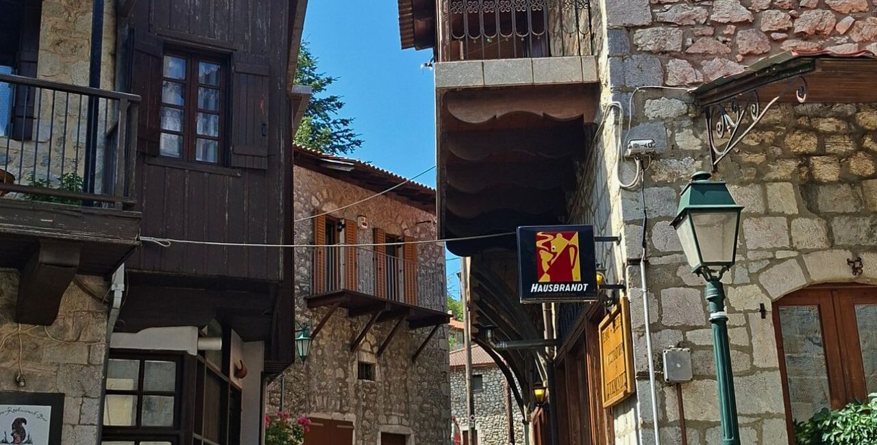 stemnitsa narrow paths